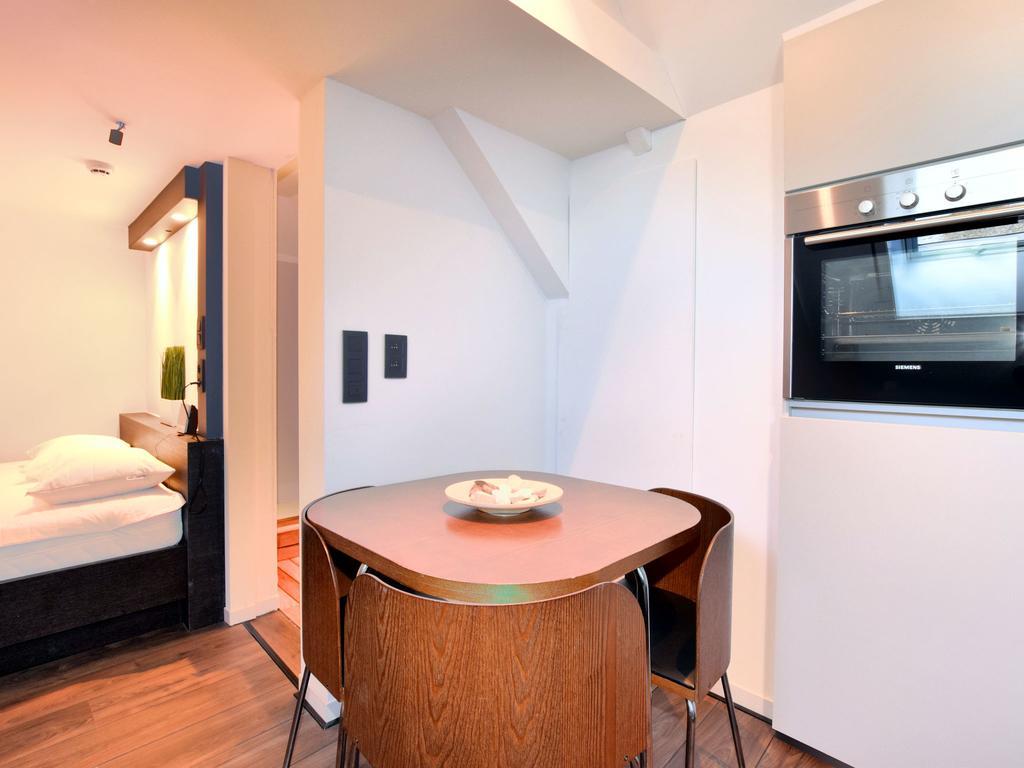 Modern And Cozy Studio In A Former Coach House Robertville Exterior photo